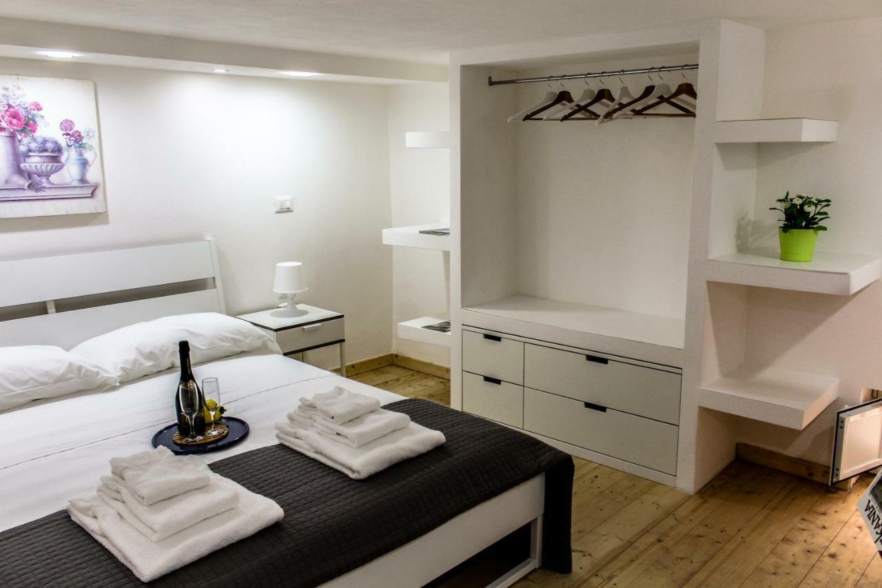 Appartamento Fausto'S House 2 Syracuse Esterno foto